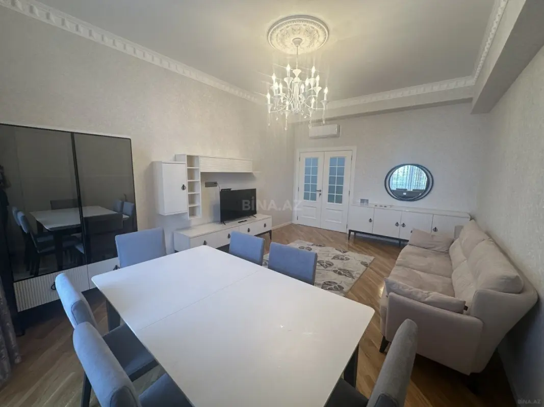 Kirayə verilir 2 otaqlı mənzil 96 m²