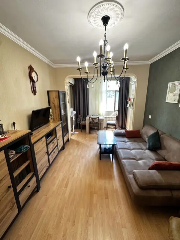 Satılır 2 otaqlı mənzil 52 m²