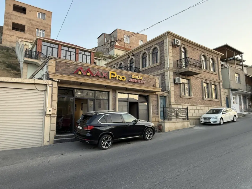 Satılır 5 otaqlı həyət evi 500 m²