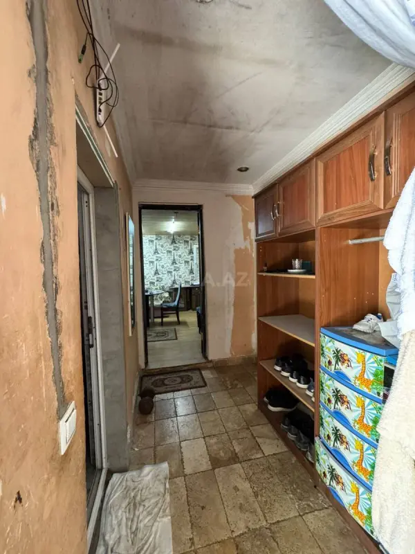 Satılır 6 otaqlı həyət evi 100 m²