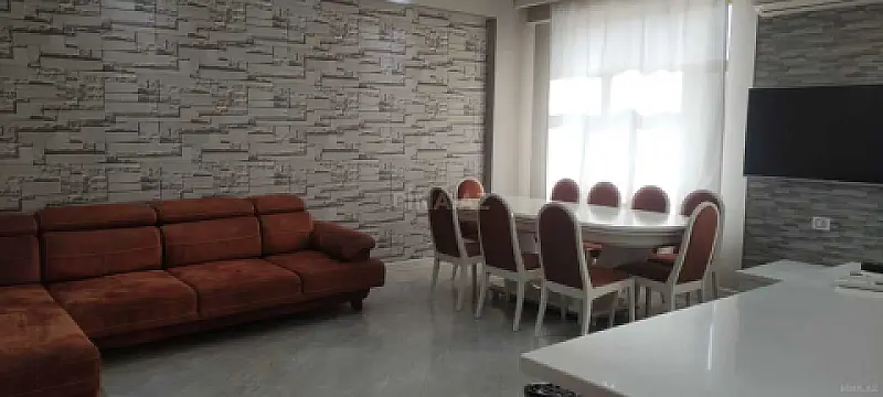 Kirayə verilir 4 otaqlı mənzil 115 m² — Bakı 4 otaq 115.00 m²
