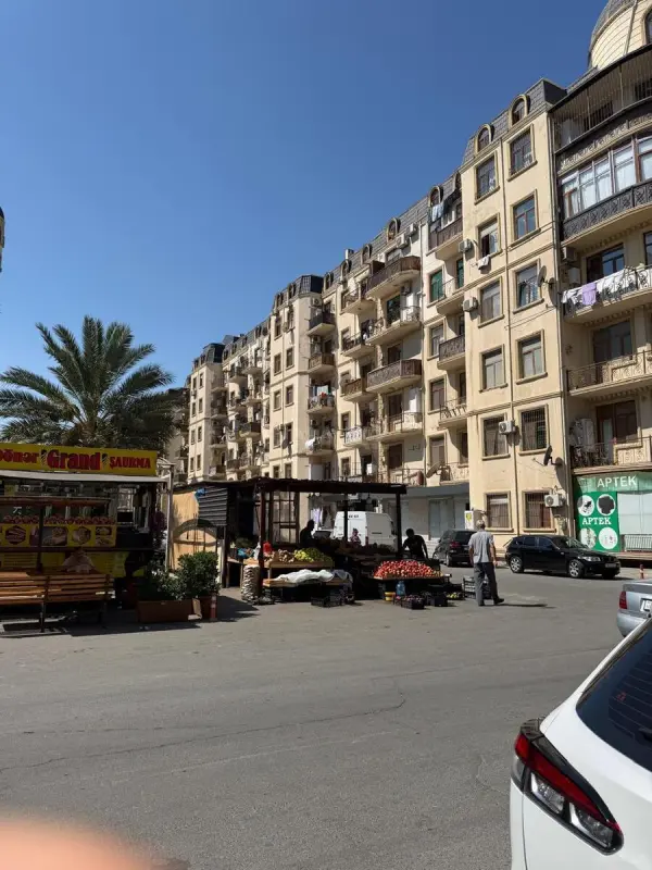 Satılır 2 otaqlı mənzil 62 m²