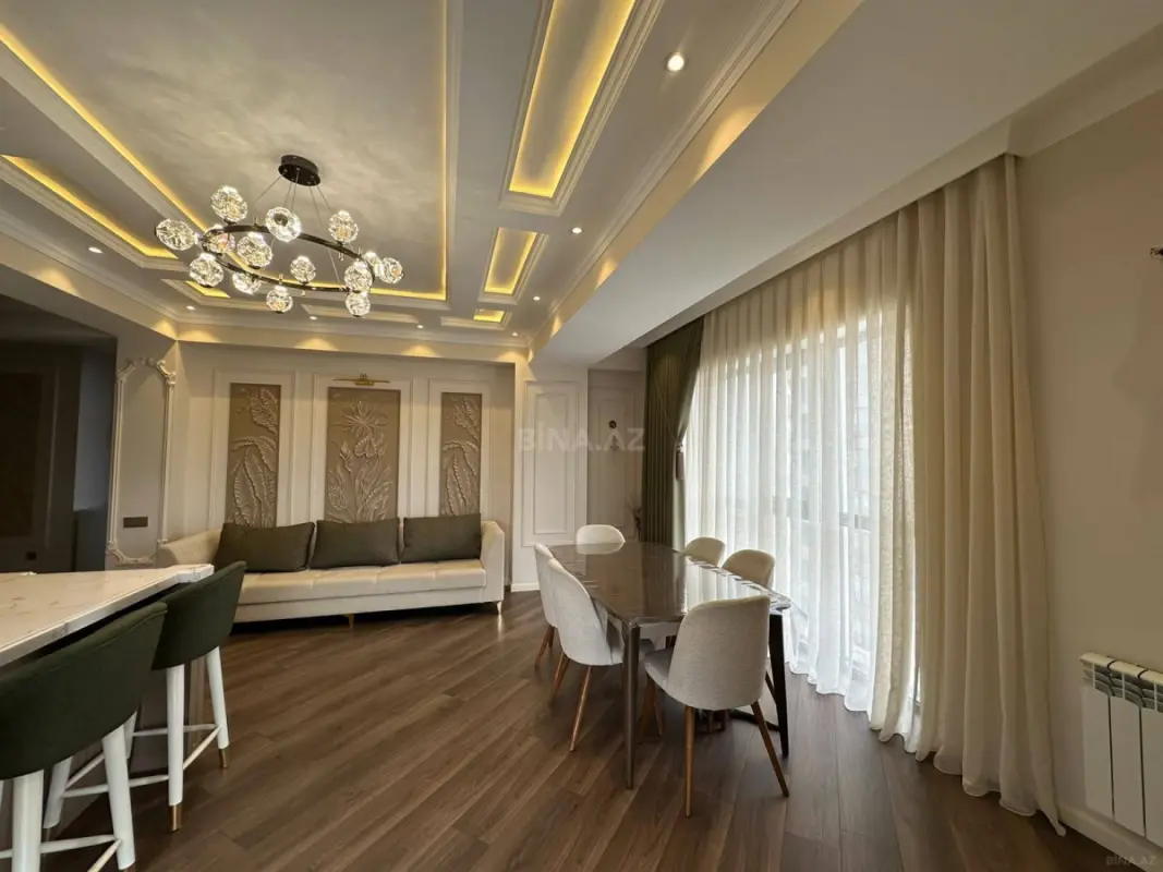 Satılır 4 otaqlı mənzil 127 m²