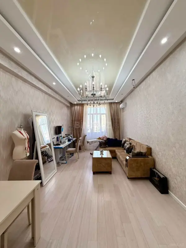 Satılır 3 otaqlı mənzil 86 m²