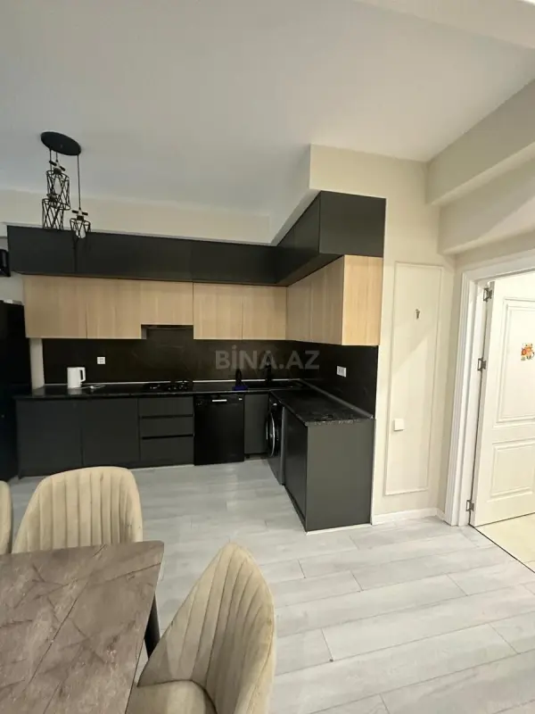 Kirayə verilir 2 otaqlı mənzil 68 m²