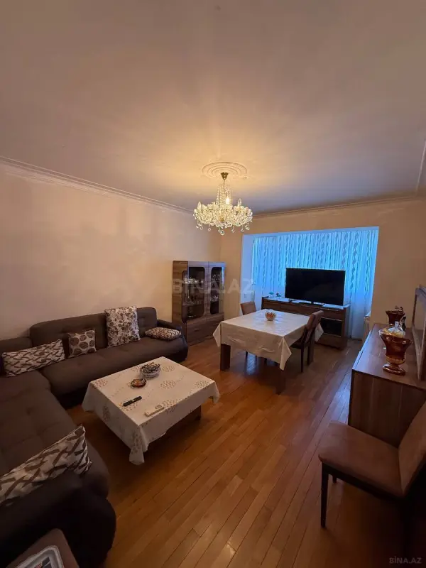 Satılır 4 otaqlı mənzil 115 m²