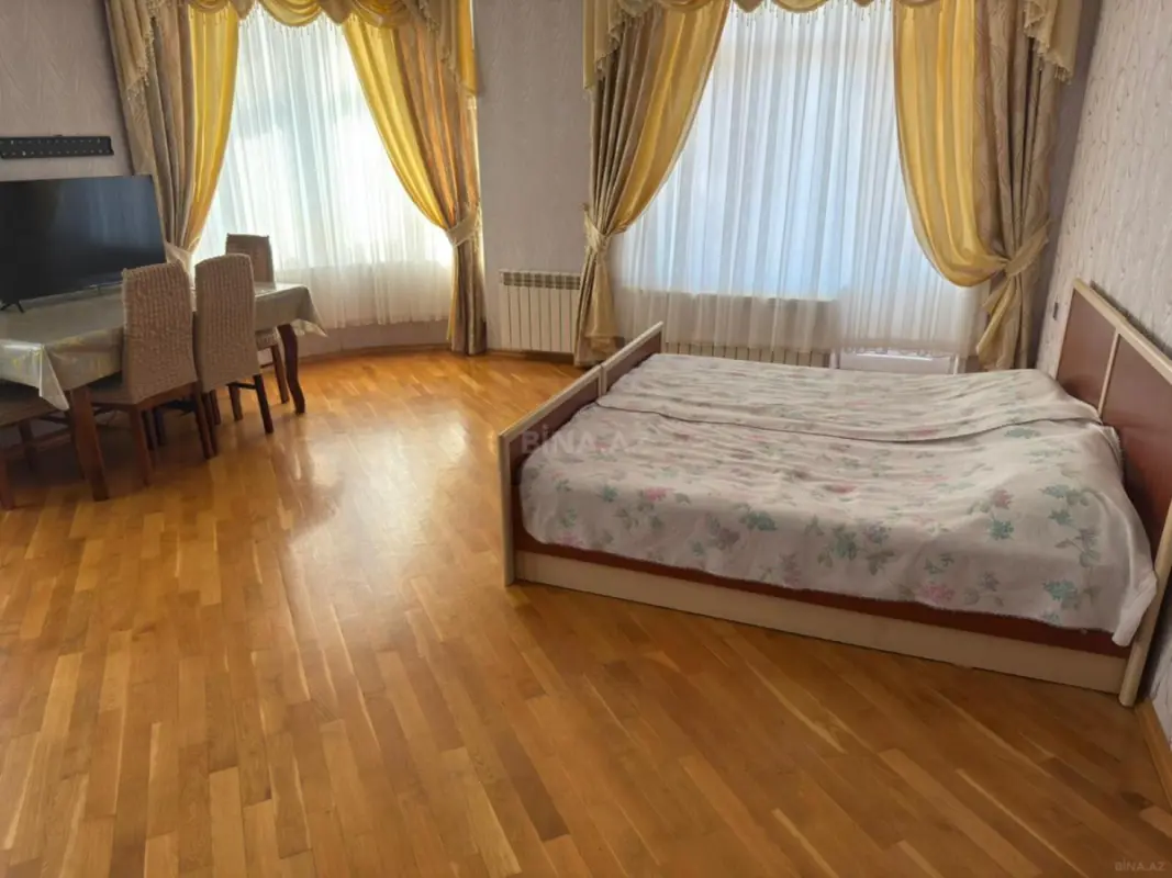 Kirayə verilir 2 otaqlı mənzil 89 m²