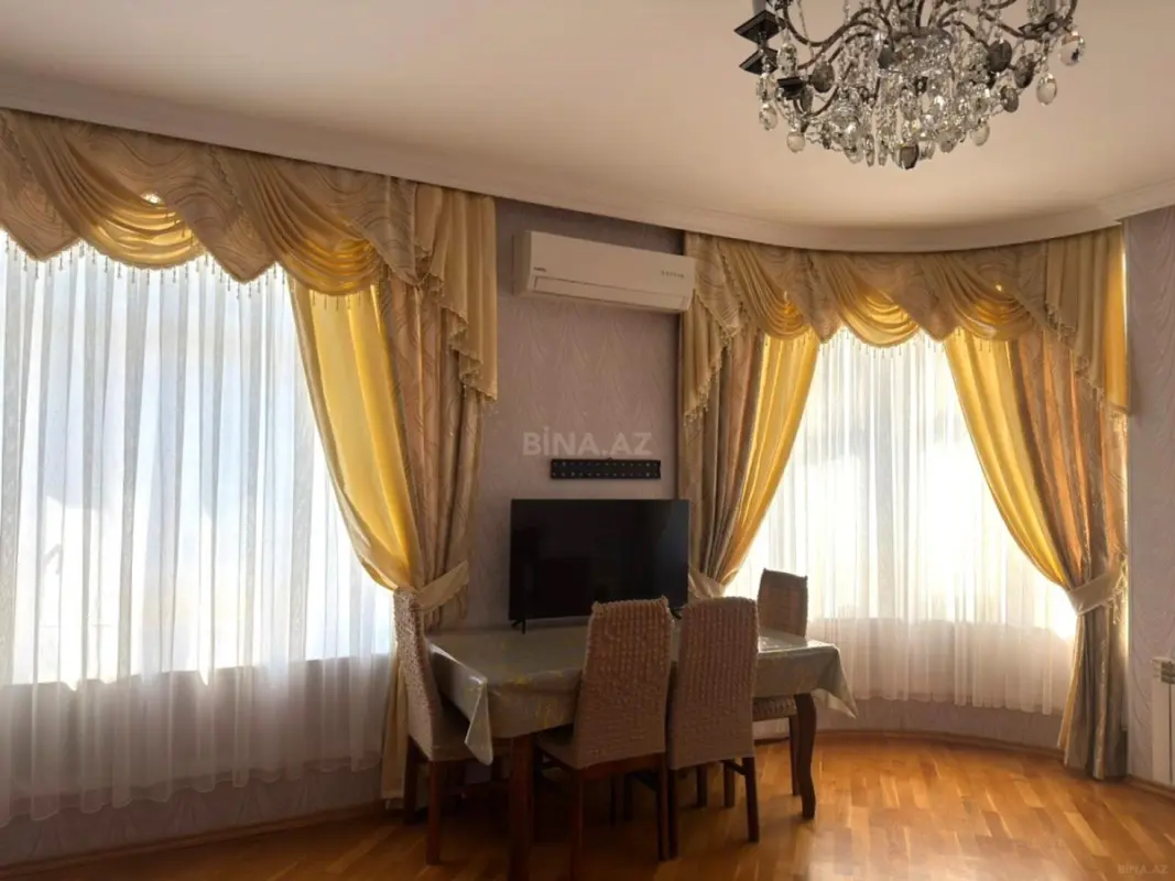 Kirayə verilir 2 otaqlı mənzil 90 m²