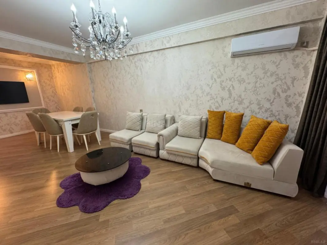 Satılır 3 otaqlı mənzil 105 m²
