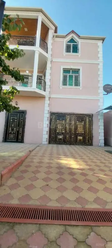 Kirayə verilir 6 otaqlı həyət evi 280 m²