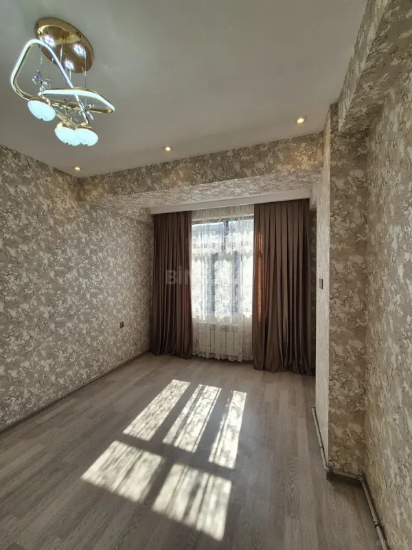 Satılır 2 otaqlı mənzil 50.5 m²