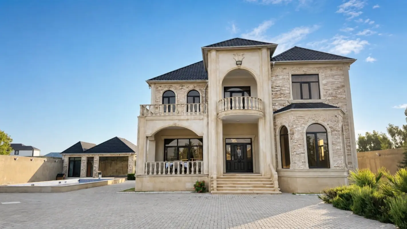 Satılır 5 otaqlı həyət evi 400 m²