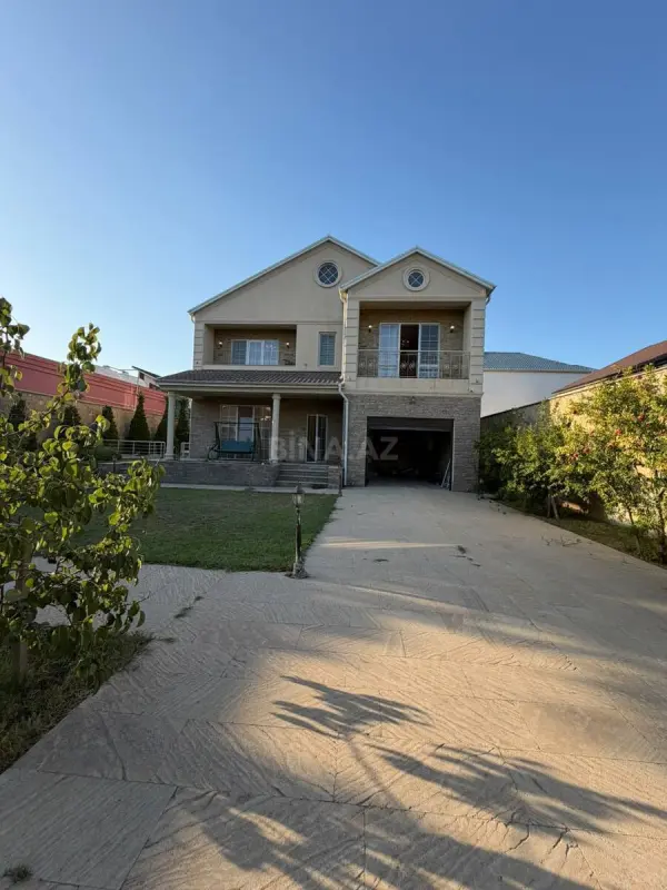 Satılır 6 otaqlı həyət evi 230 m²