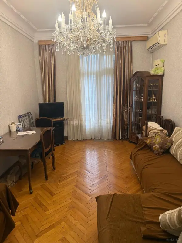 Satılır 2 otaqlı mənzil 60 m²