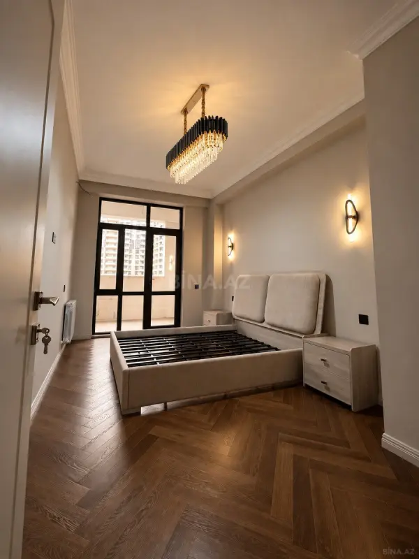 Kirayə verilir 2 otaqlı mənzil 80 m²