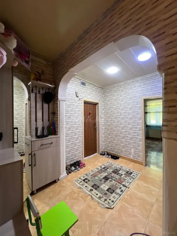 Satılır 4 otaqlı mənzil 90 m²