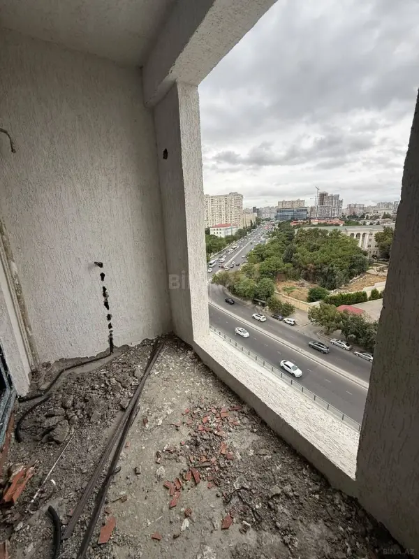 Satılır 3 otaqlı mənzil 95 m²