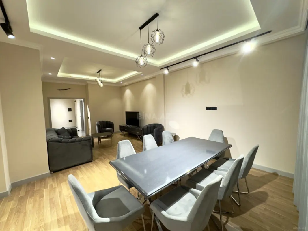Kirayə verilir 4 otaqlı mənzil 170 m²