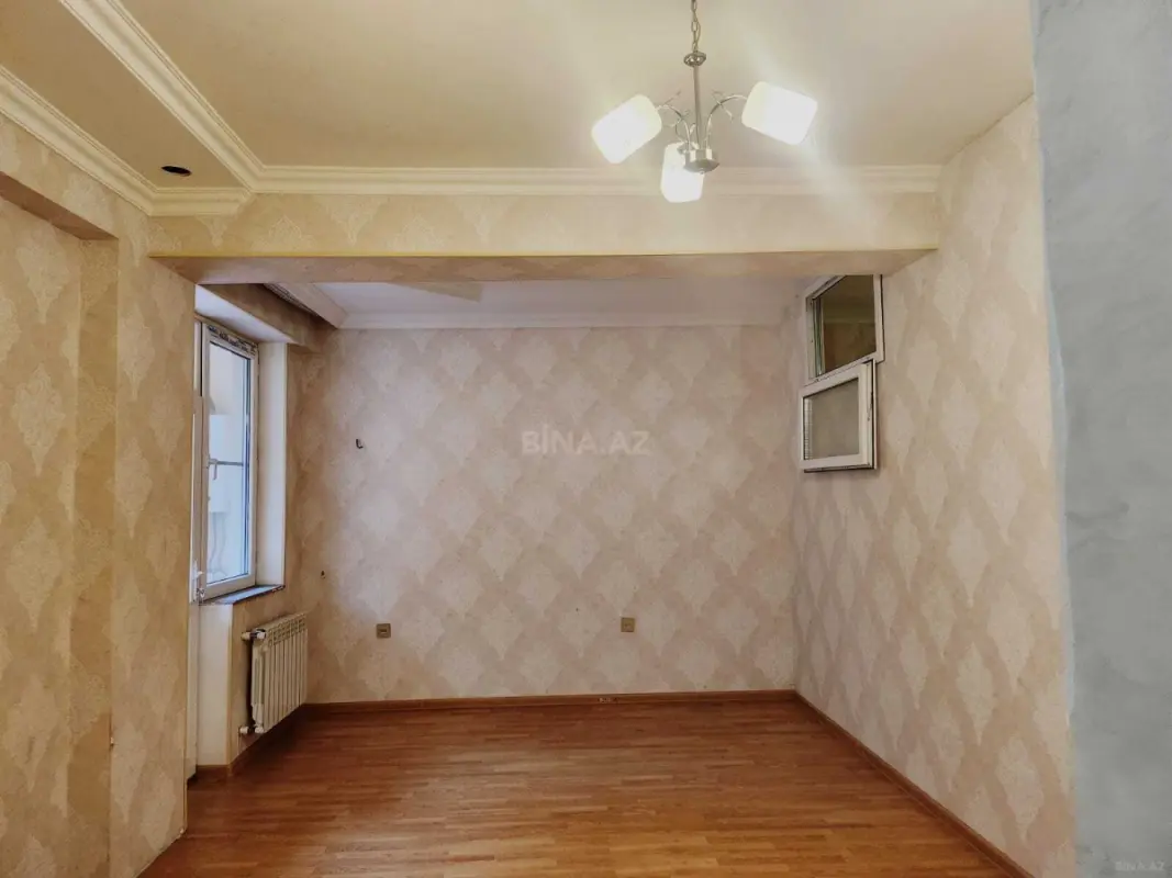 Kirayə verilir 2 otaqlı mənzil 74 m²