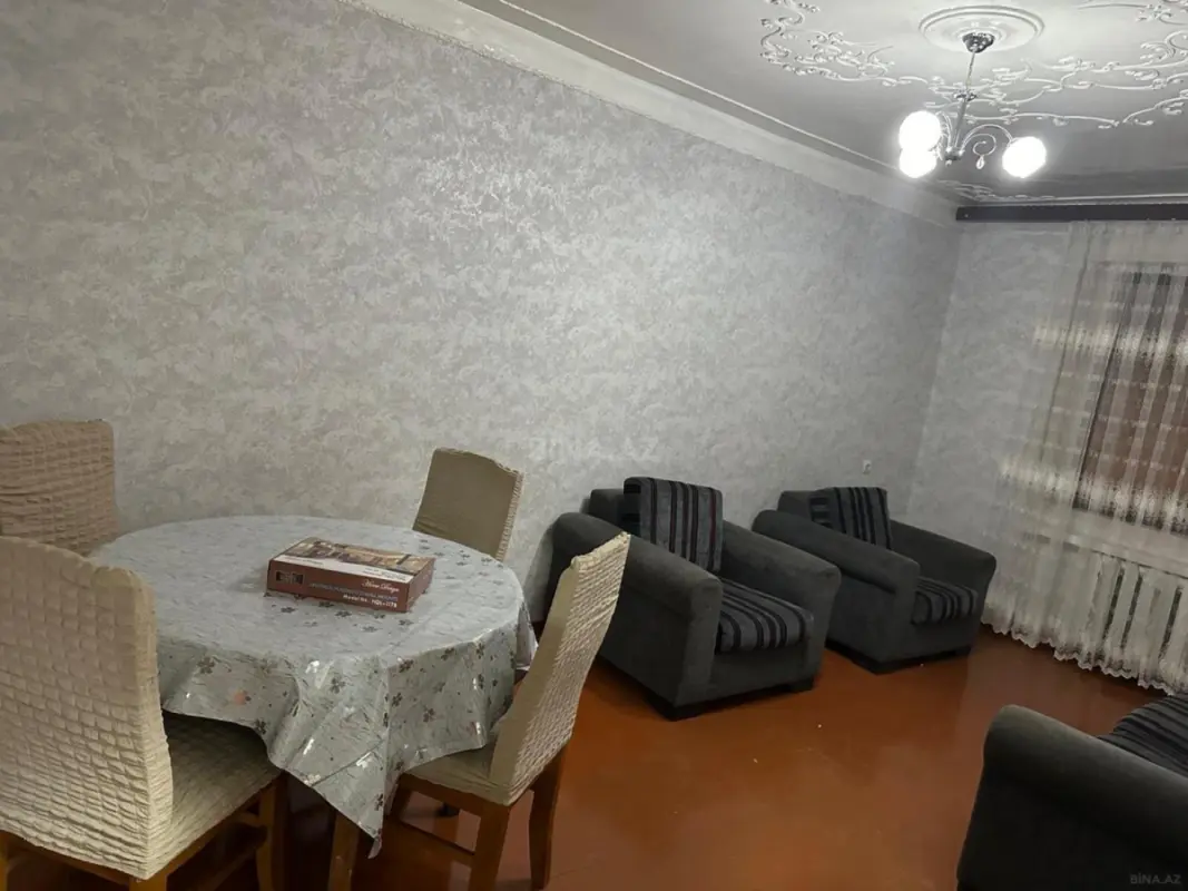 Kirayə verilir 2 otaqlı mənzil 62 m²