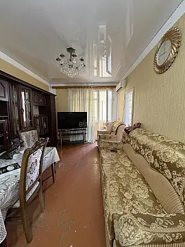 Kirayə verilir 3 otaqlı mənzil 70 m² — Bakı, Memar Əcəmi yanı 3 otaq 70.00 m²