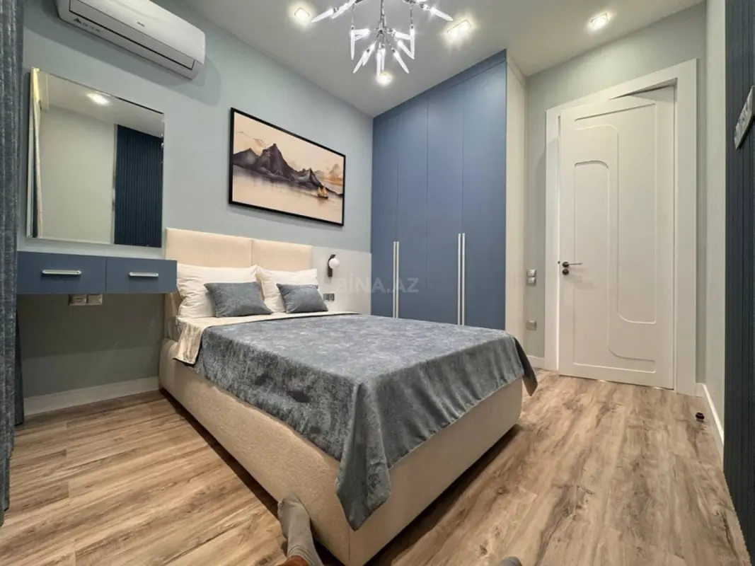 Kirayə verilir 4 otaqlı mənzil 160 m²
