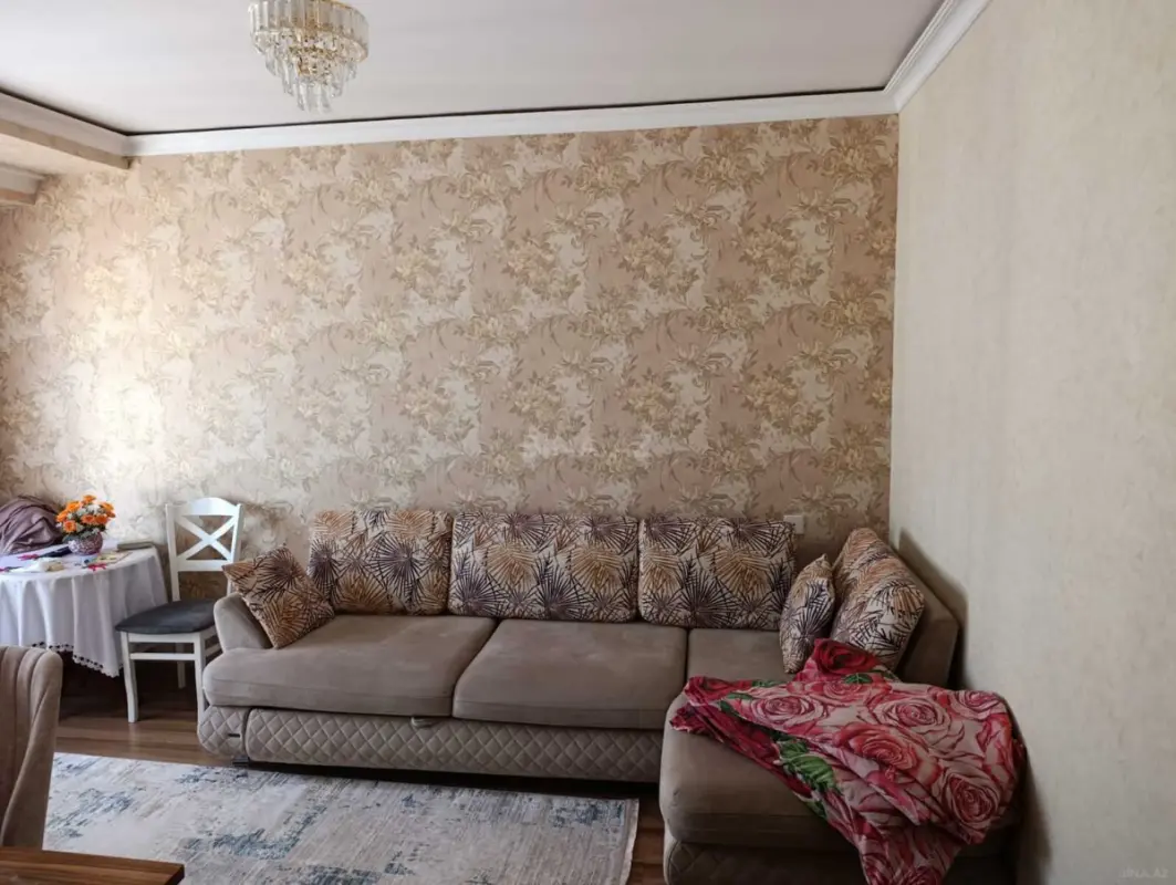 Satılır 1 otaqlı mənzil 40 m²