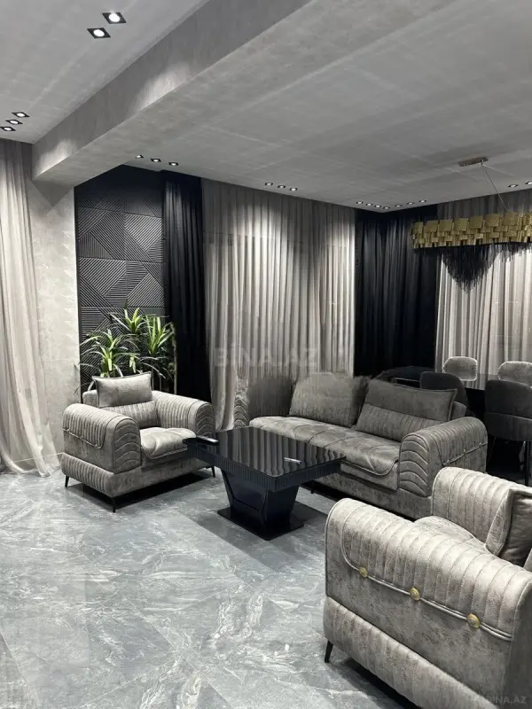 Kirayə verilir 3 otaqlı mənzil 160 m²