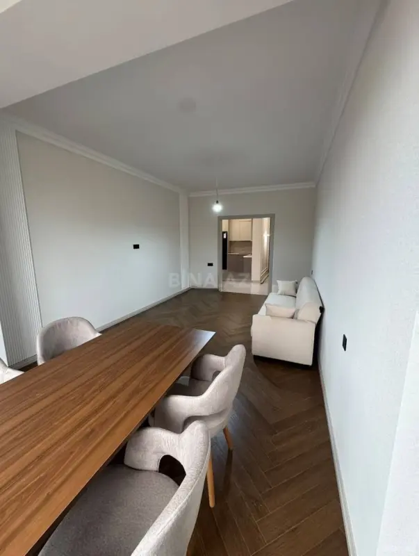 Kirayə verilir 2 otaqlı mənzil 80 m²