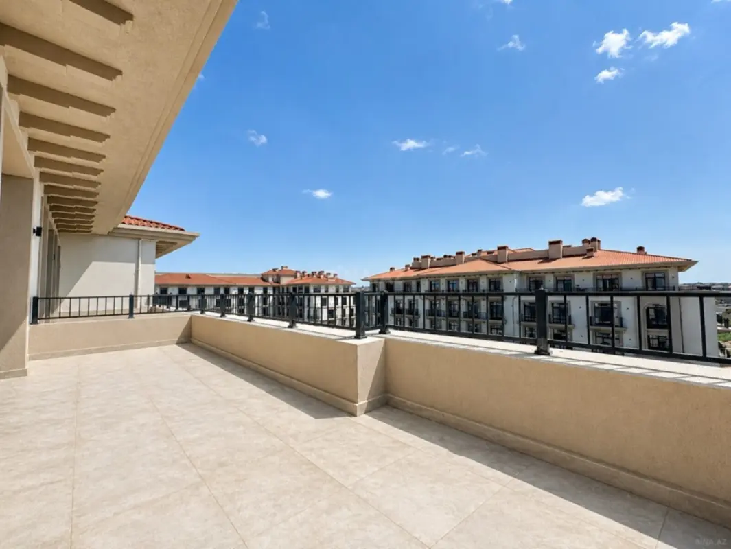 Satılır 2 otaqlı mənzil 111 m²