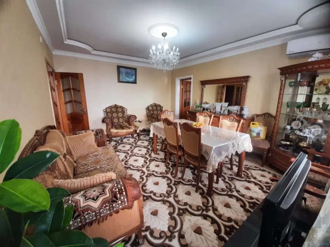 Satılır 3 otaqlı mənzil 90 m²