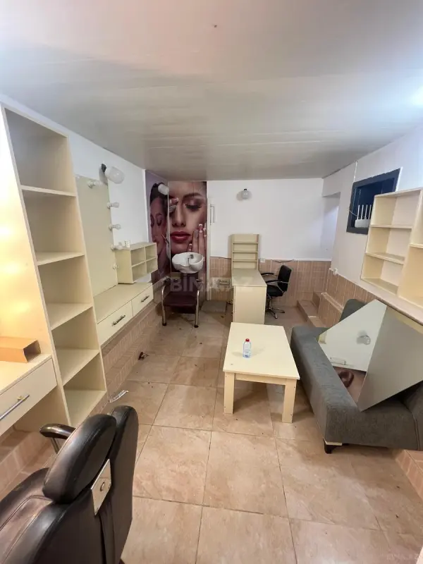 Satılır obyekt 38 m²
