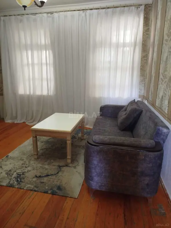 Kirayə verilir 2 otaqlı mənzil 62 m²
