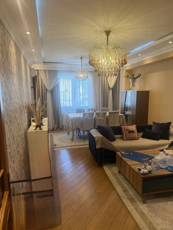 Satılır 3 otaqlı mənzil 110 m²