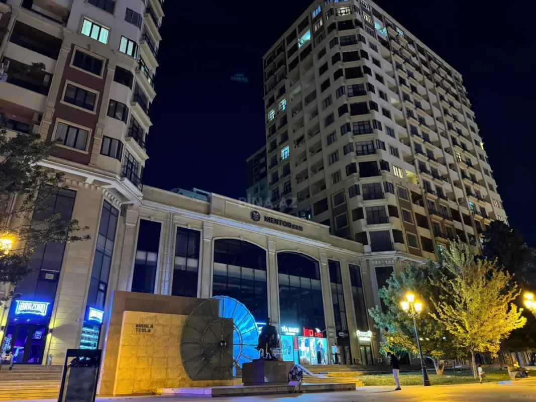 Kirayə verilir 3 otaqlı mənzil 135 m²