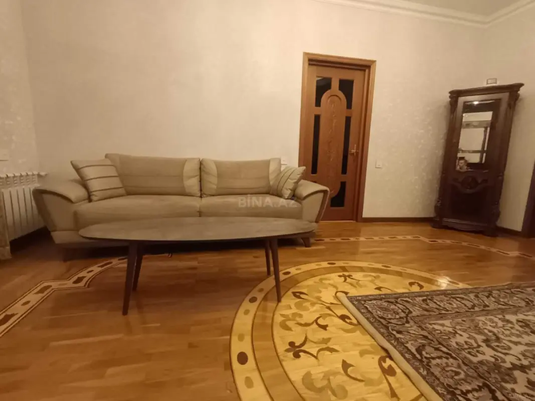 Kirayə verilir 3 otaqlı mənzil 90 m²