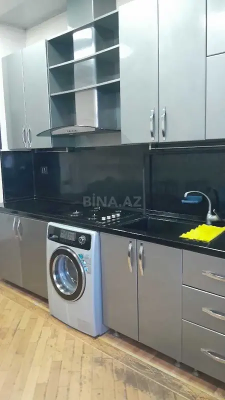 Satılır 3 otaqlı mənzil 107 m²