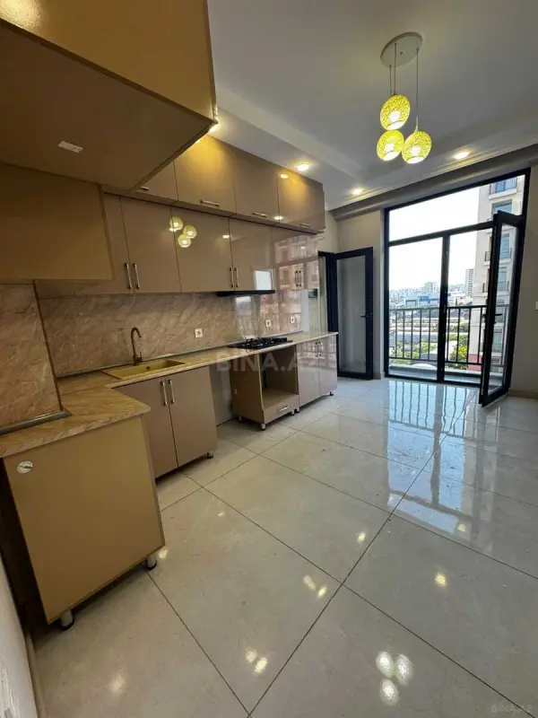 Kirayə verilir 2 otaqlı mənzil 80 m²