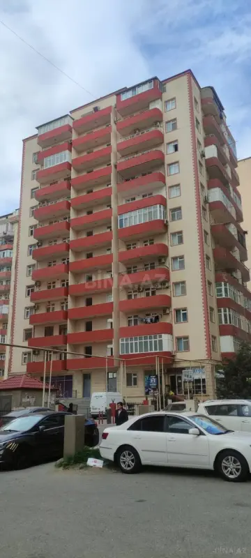 Satılır 3 otaqlı mənzil 125 m²