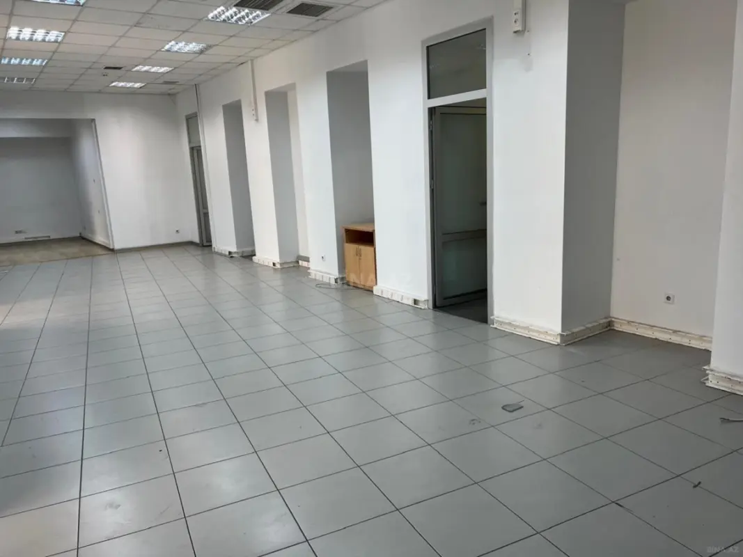 Kirayə verilir obyekt 300 m²