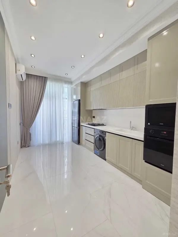 Satılır 2 otaqlı mənzil 68 m²