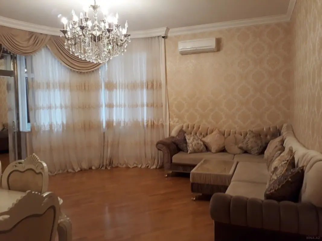Kirayə verilir 3 otaqlı mənzil 120 m²
