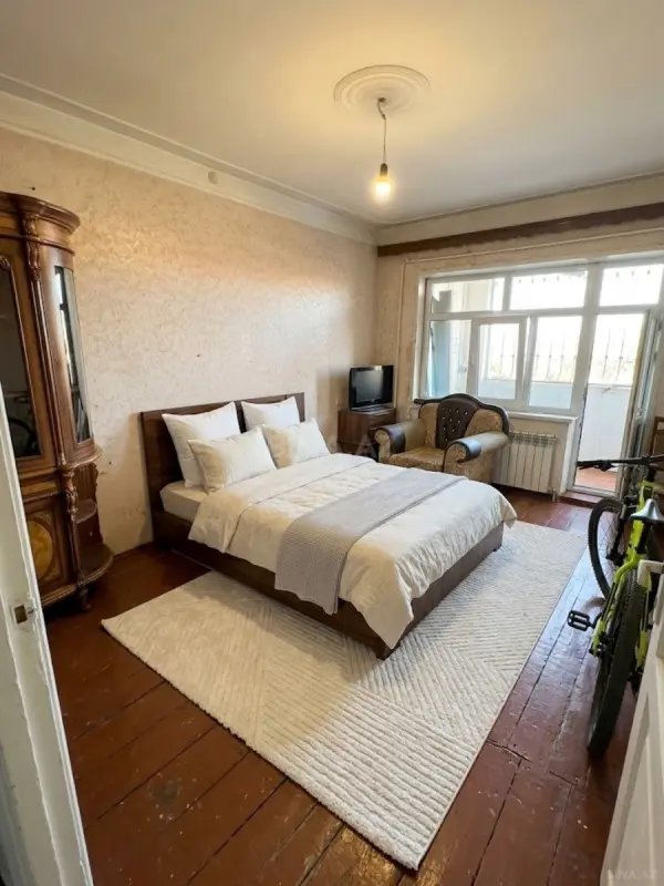Satılır 2 otaqlı mənzil 67 m²
