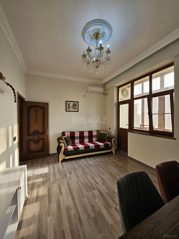 Satılır 2 otaqlı mənzil 58 m²