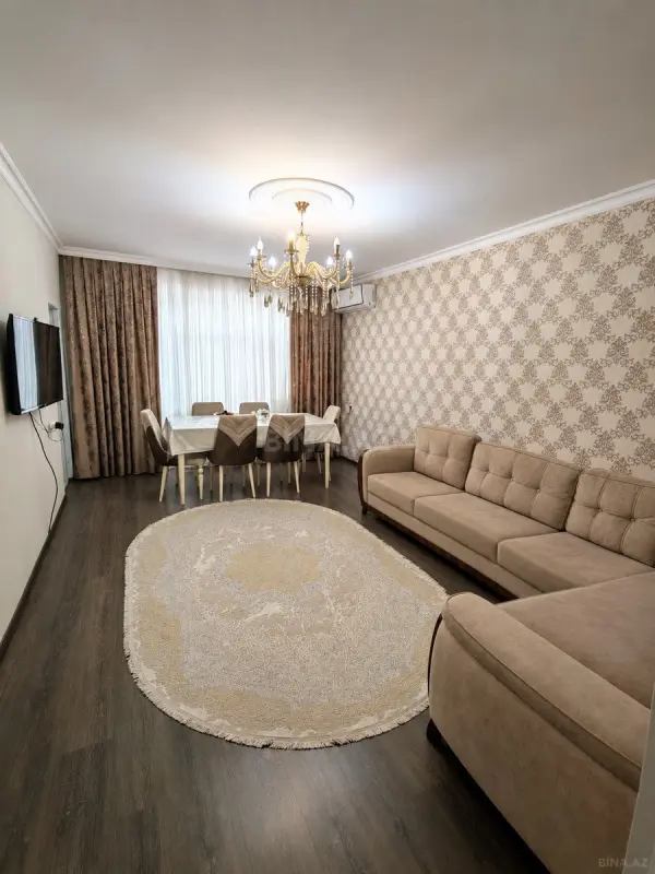 Satılır 5 otaqlı mənzil 100 m²