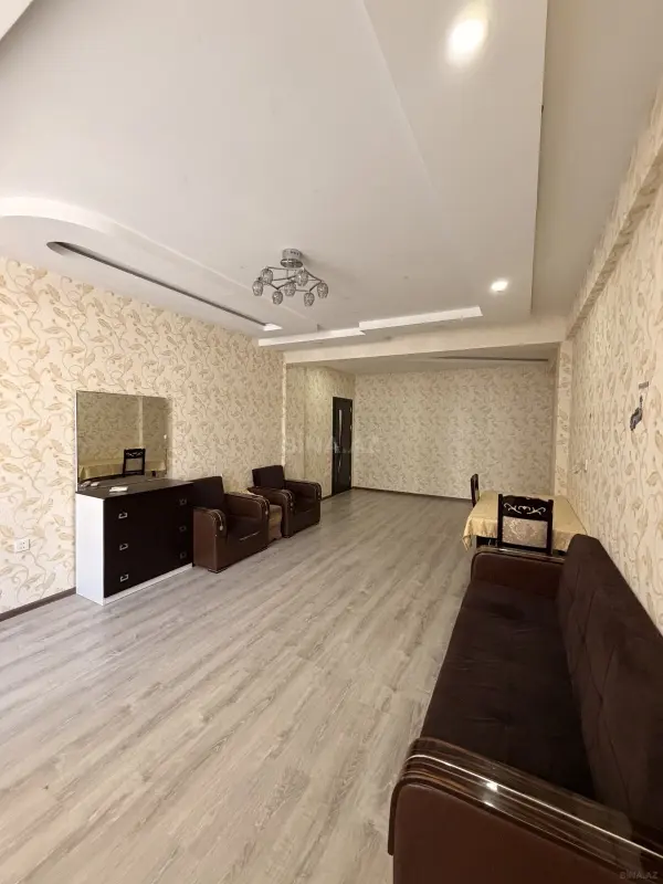 Satılır 2 otaqlı mənzil 86 m²