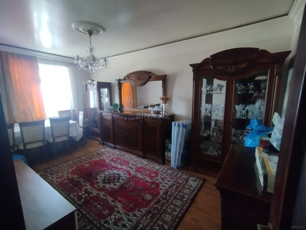Satılır 4 otaqlı mənzil 100 m²