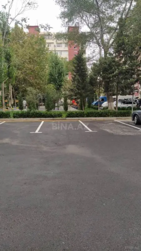 Satılır 4 otaqlı mənzil 110 m²