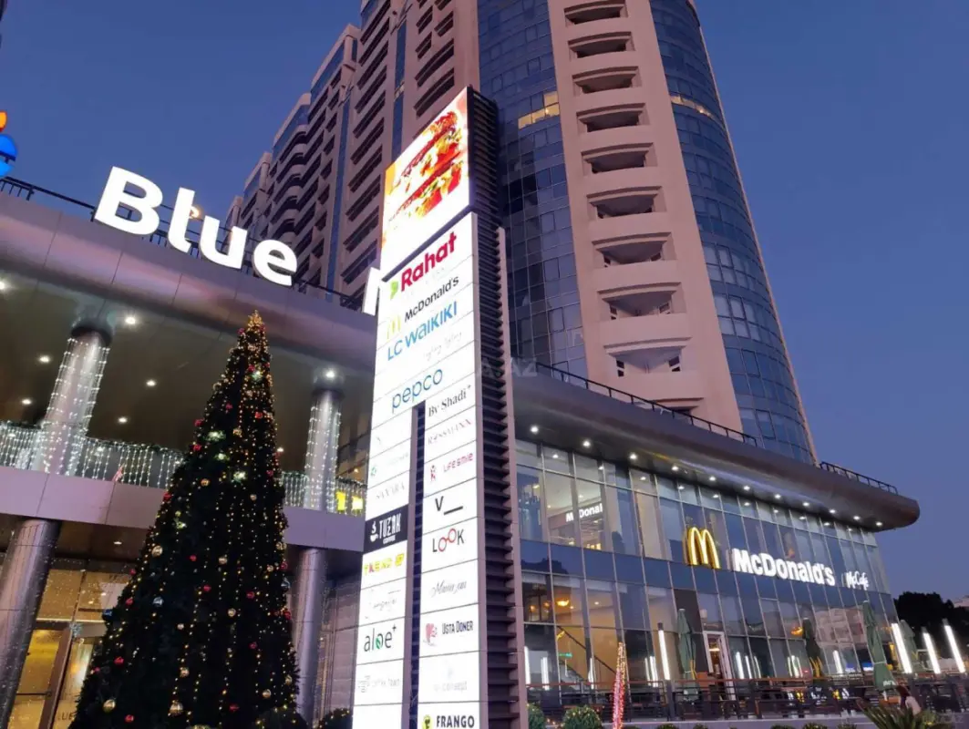 Satılır 3 otaqlı mənzil 186 m²