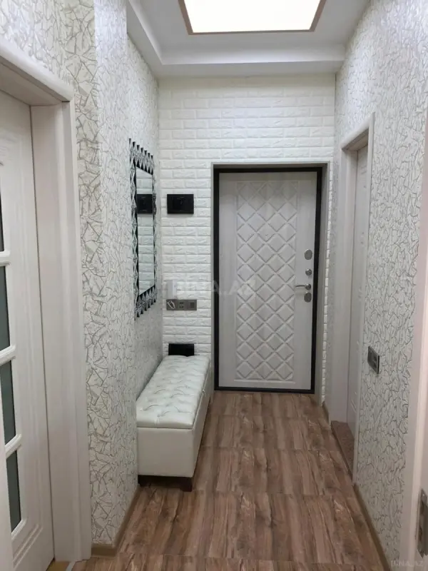 Satılır 1 otaqlı mənzil 50 m²